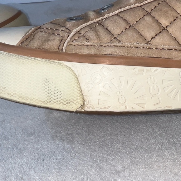 UGG Laela Quilted Nubuck  Sheepskin Leather Slip-on Sneaker size 8 - Picture 10 of 12